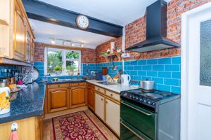 Clements Farm House- Kitchen- click for photo gallery